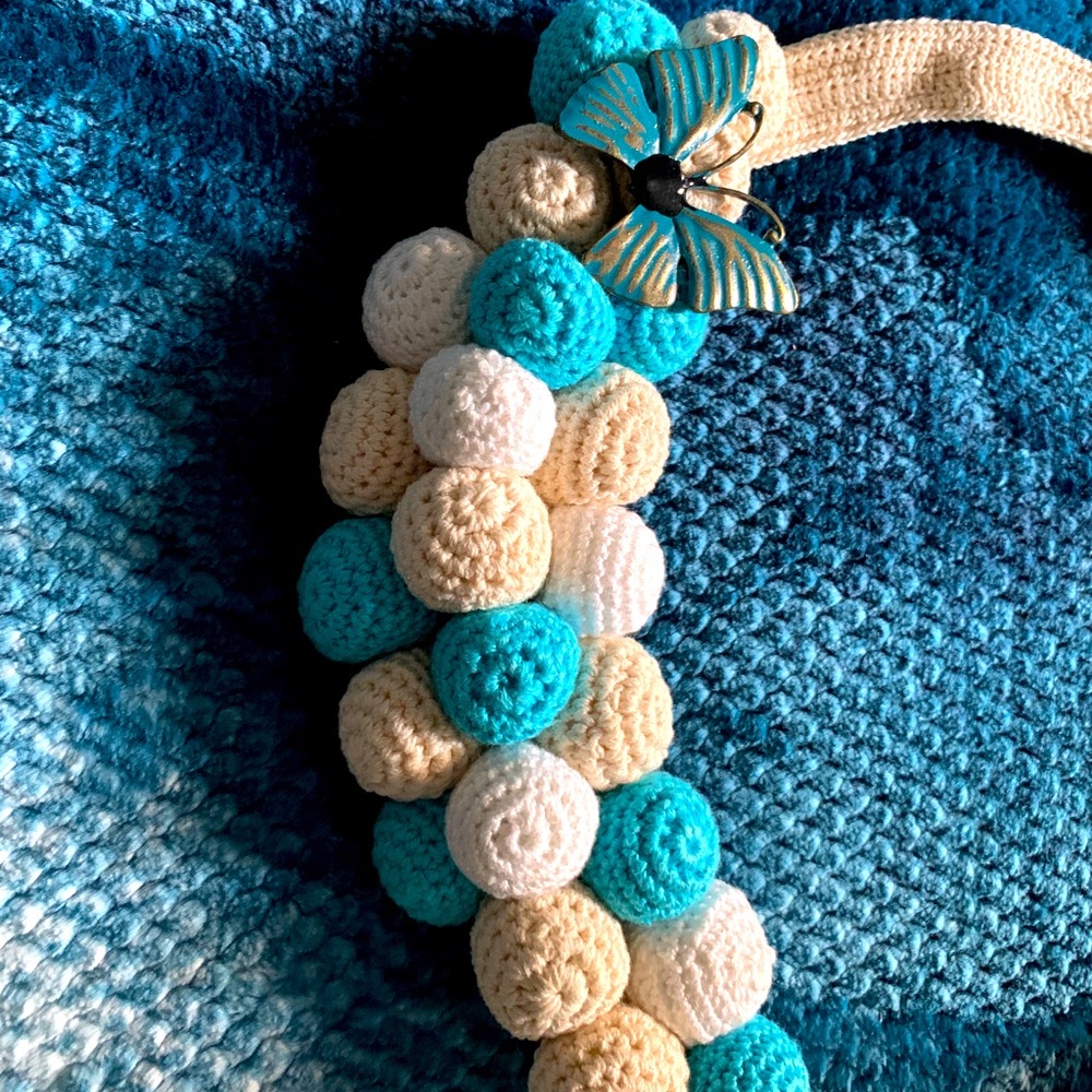 Beautiful Handmade necklace for ladies